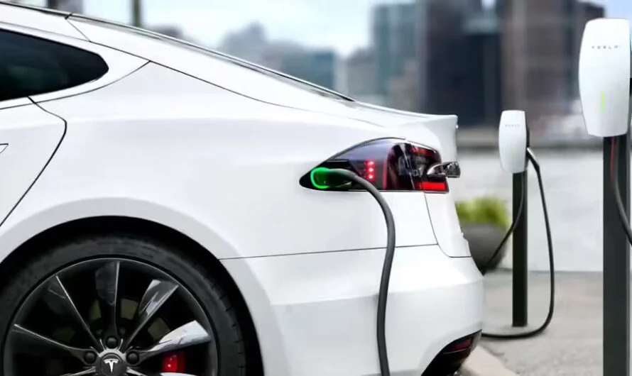L’entretien d’une voiture électrique : plus simple et moins coûteux